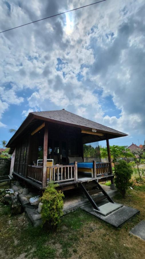 Suka Beach Bungalow Hotell Lembongan Eksteriør bilde