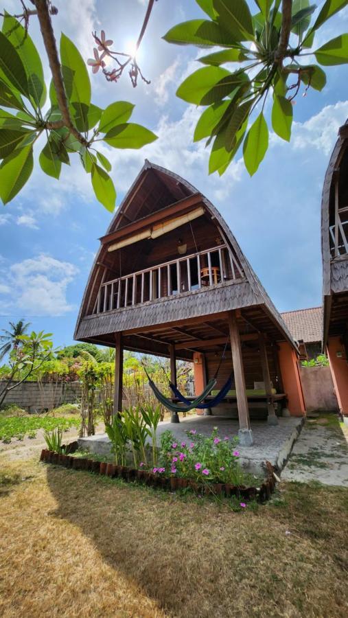 Suka Beach Bungalow Hotell Lembongan Eksteriør bilde