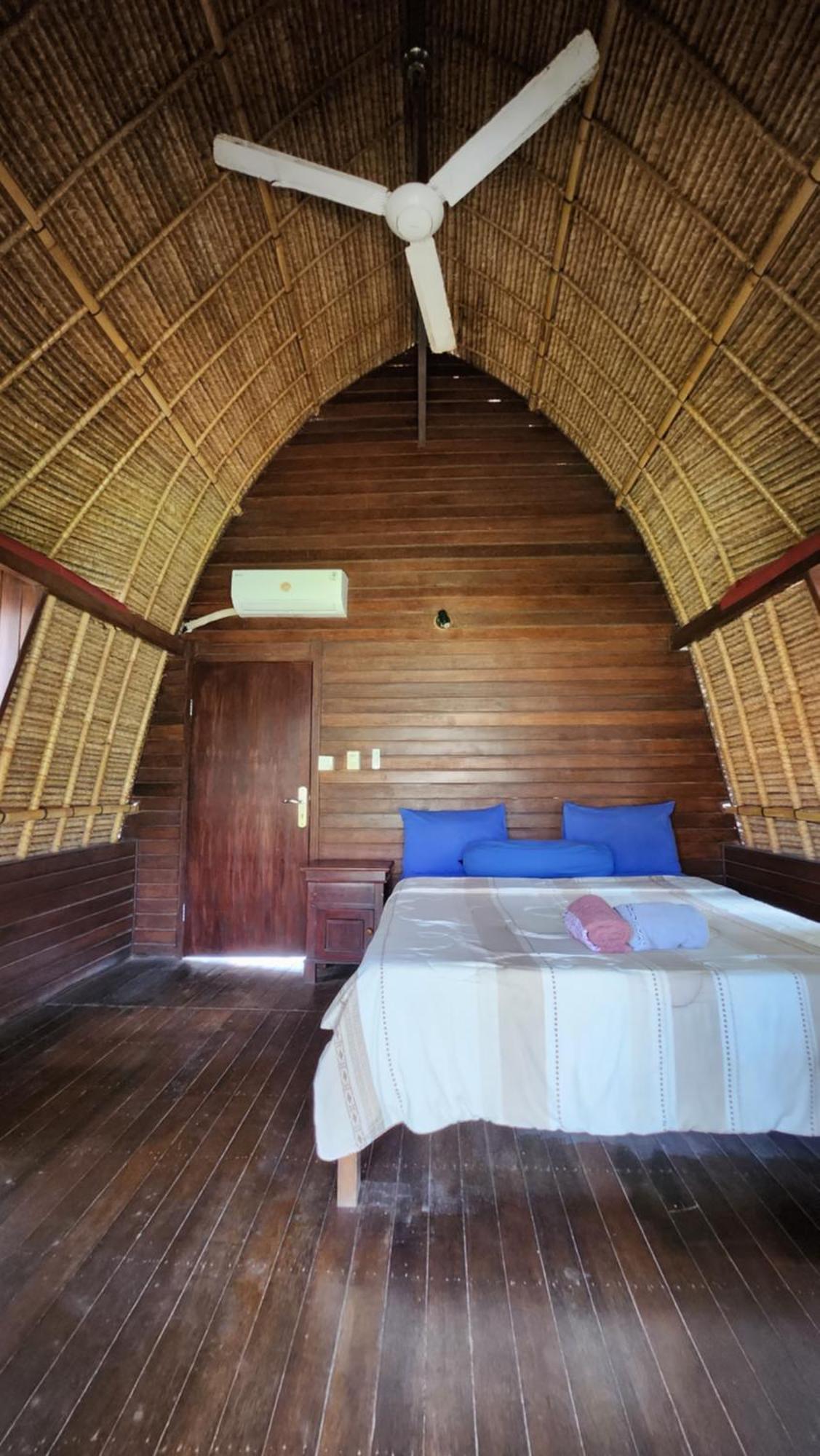 Suka Beach Bungalow Hotell Lembongan Eksteriør bilde